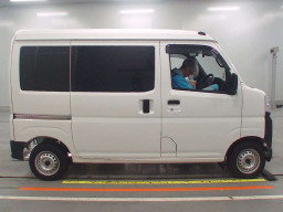 2022 Daihatsu Hijet Cargo