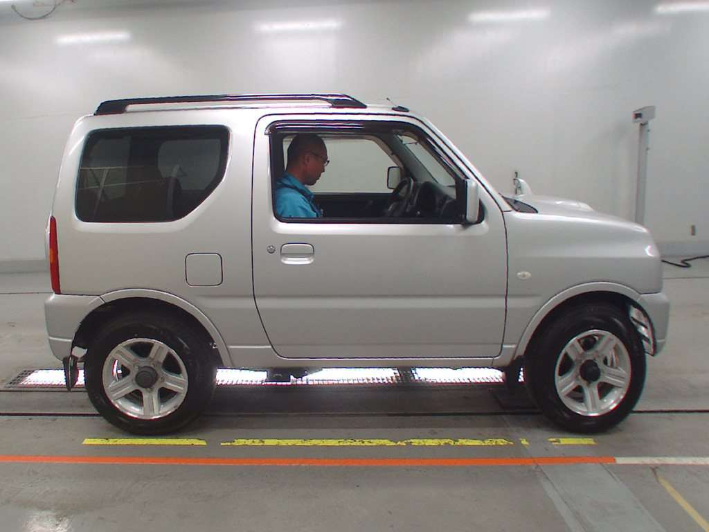 2017 Suzuki Jimny JB23W[2]