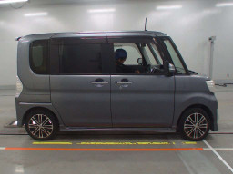 2014 Daihatsu Tanto