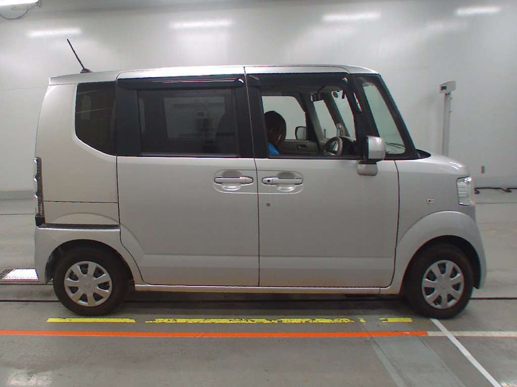 2012 Honda N-BOX JF1[2]