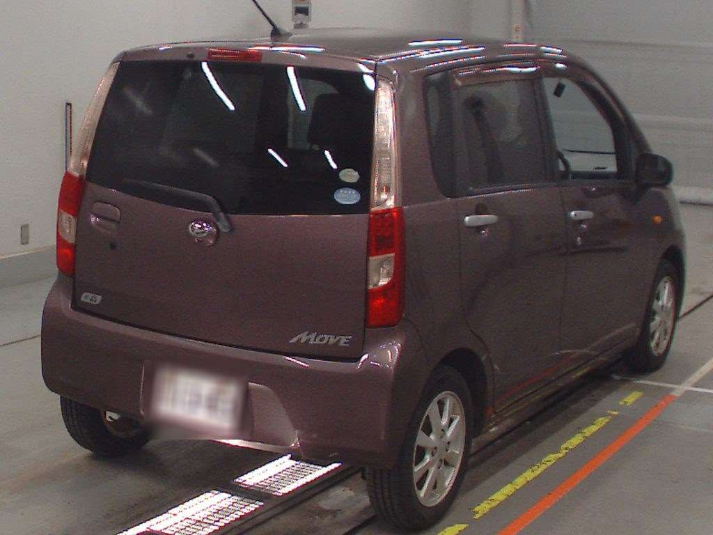 2011 Daihatsu Move LA100S[1]