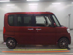 2015 Daihatsu Tanto