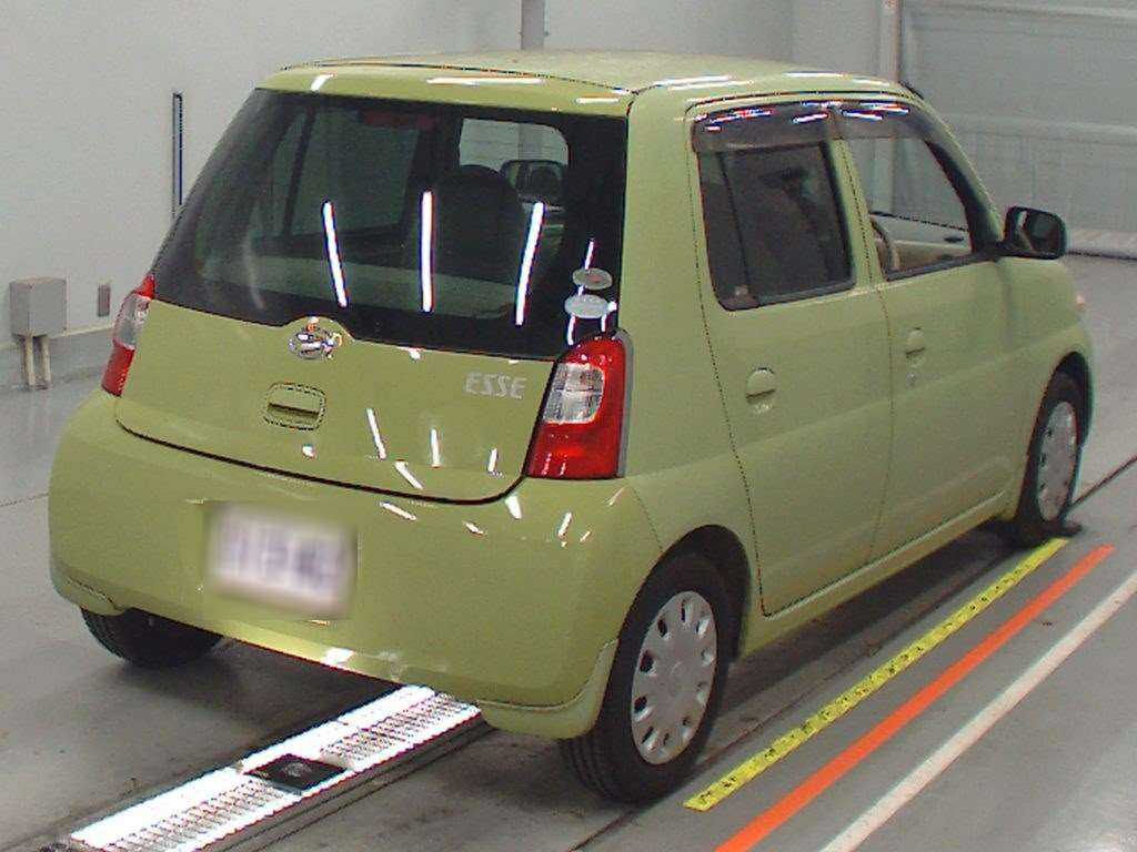 2009 Daihatsu Esse L235S[1]