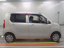 2013 Suzuki Wagon R