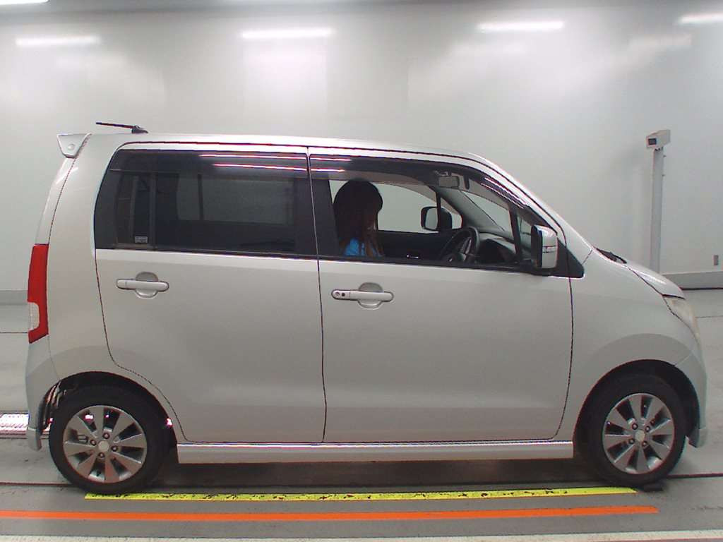 2011 Suzuki Wagon R MH23S[2]