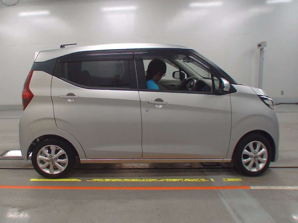 2019 Nissan DAYZ B43W[2]