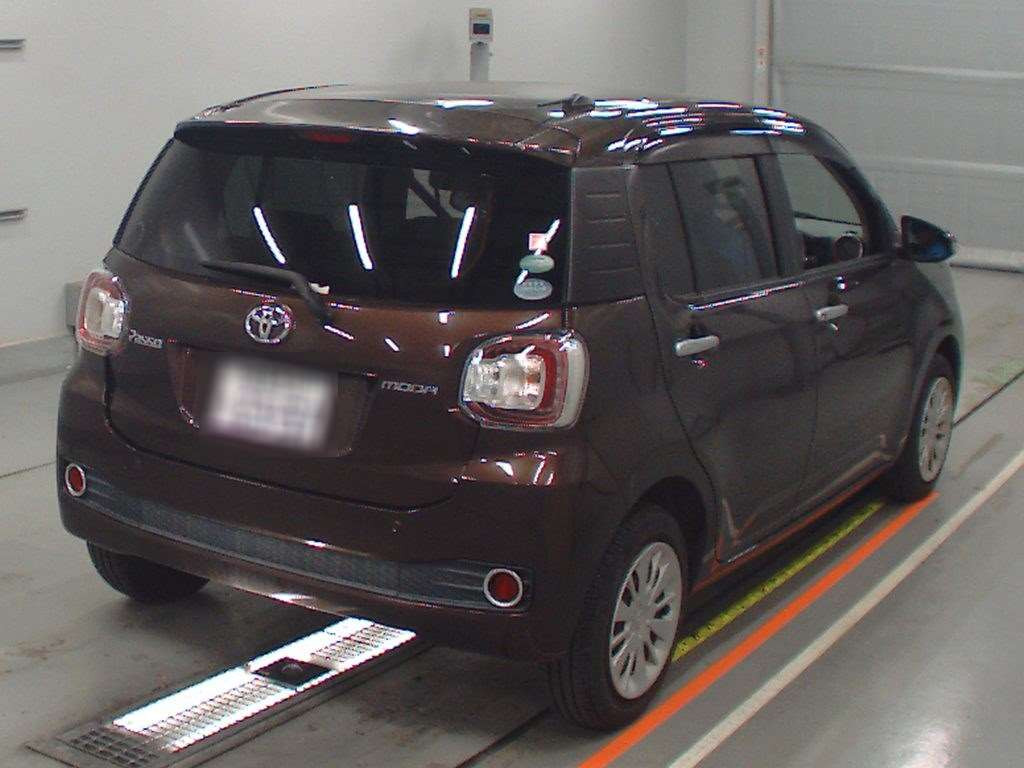 2016 Toyota Passo M700A[1]