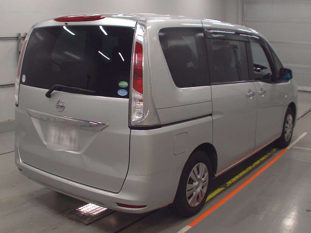 2012 Nissan Serena C26[1]