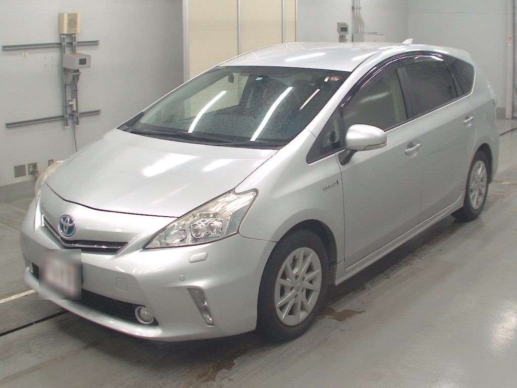 2014 Toyota Prius alpha ZVW41W[0]