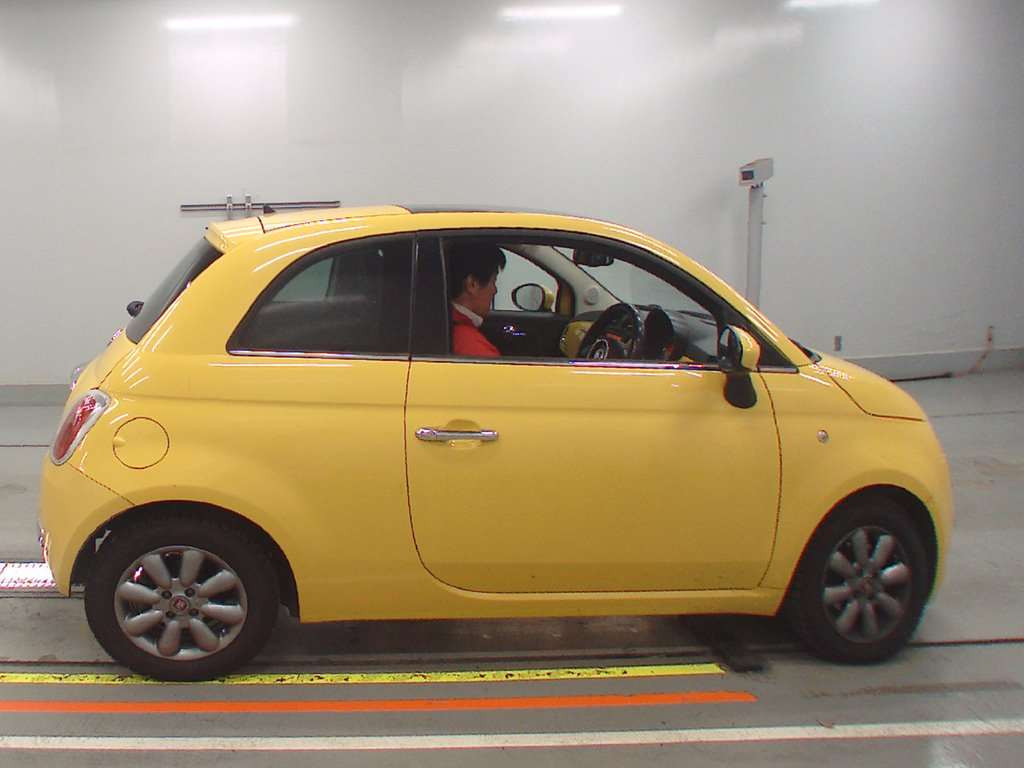 2009 Fiat 500 31214[2]