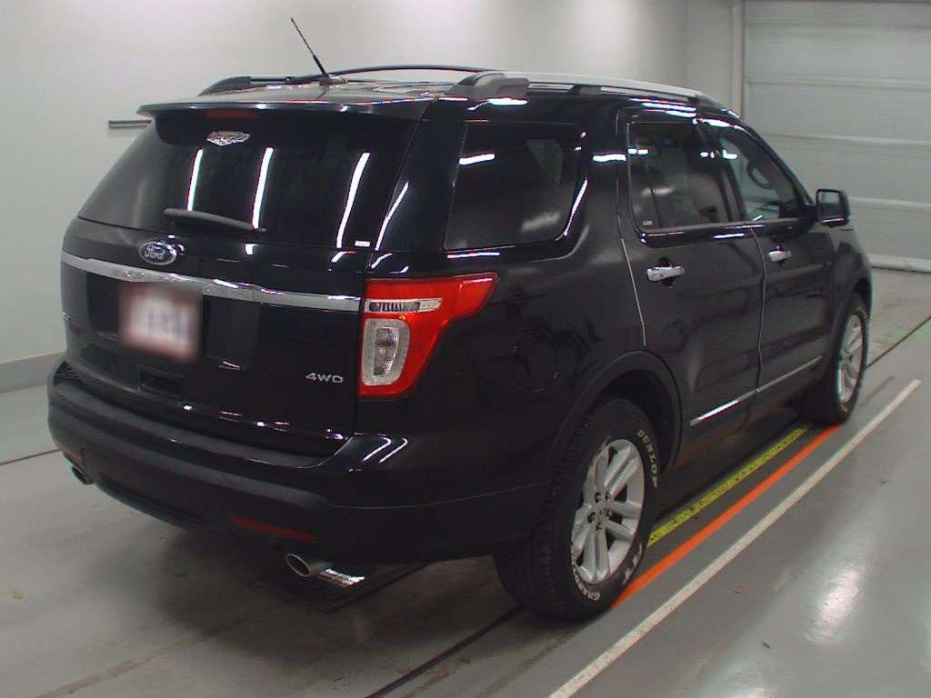 2011 Ford Explorer 1FMHK8[1]