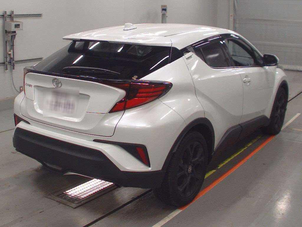 2023 Toyota C-HR NGX10[1]