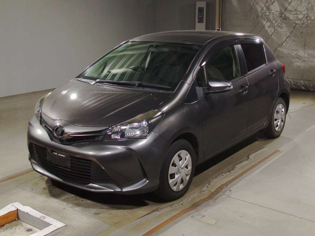 2015 Toyota Vitz KSP130[0]