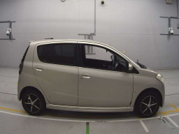 2010 Daihatsu Mira Custom