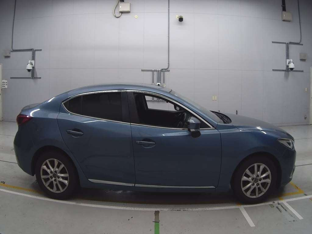 2014 Mazda Axela BM5FP[2]