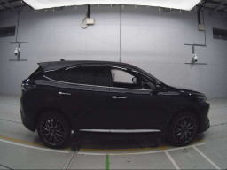 2017 Toyota Harrier