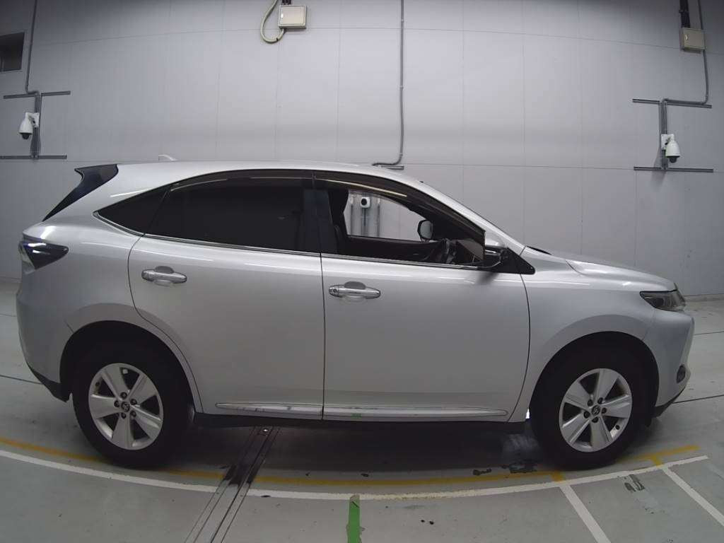 2014 Toyota Harrier ZSU60W[2]