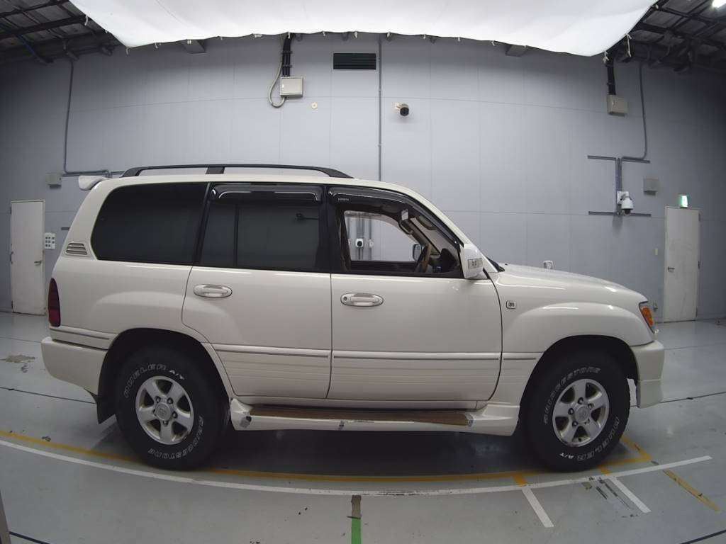 2001 Toyota Land Cruiser 100 UZJ100W[2]