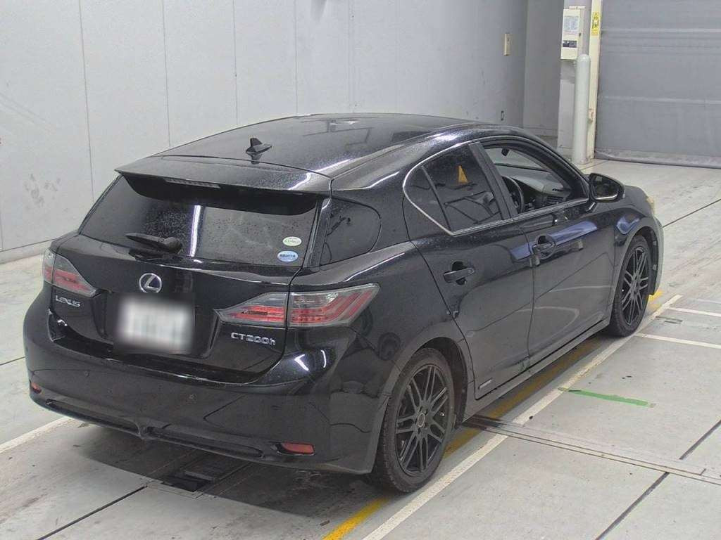 2011 Lexus CT ZWA10[1]