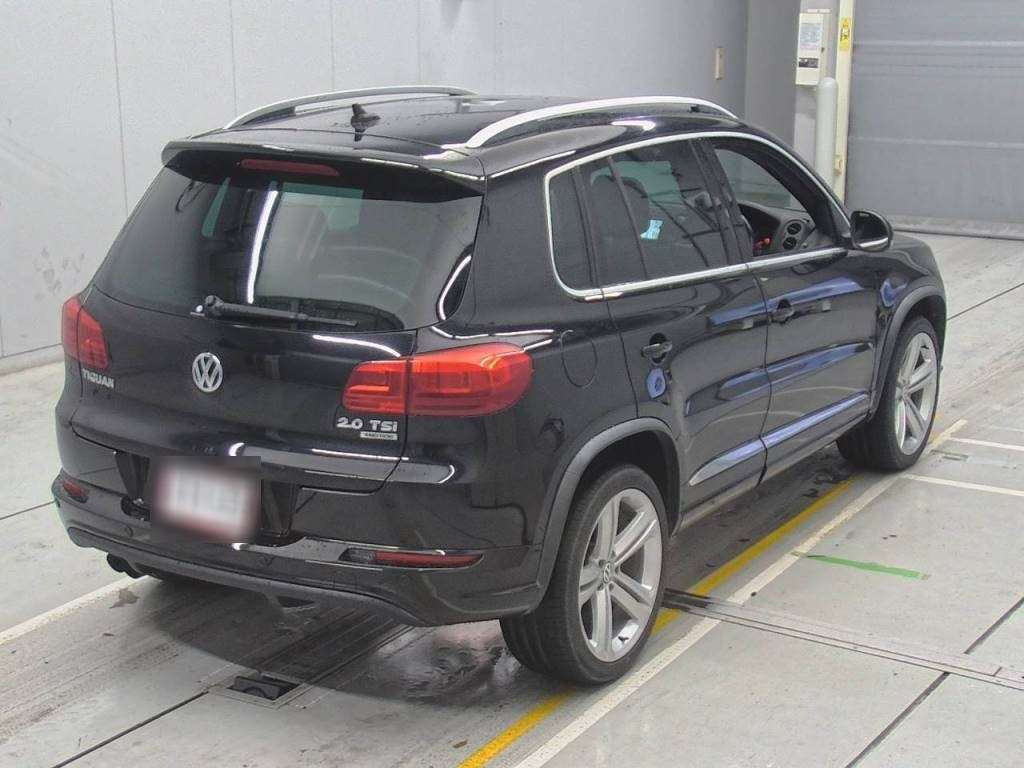 2013 Volkswagen Tiguan 5NCCZ[1]