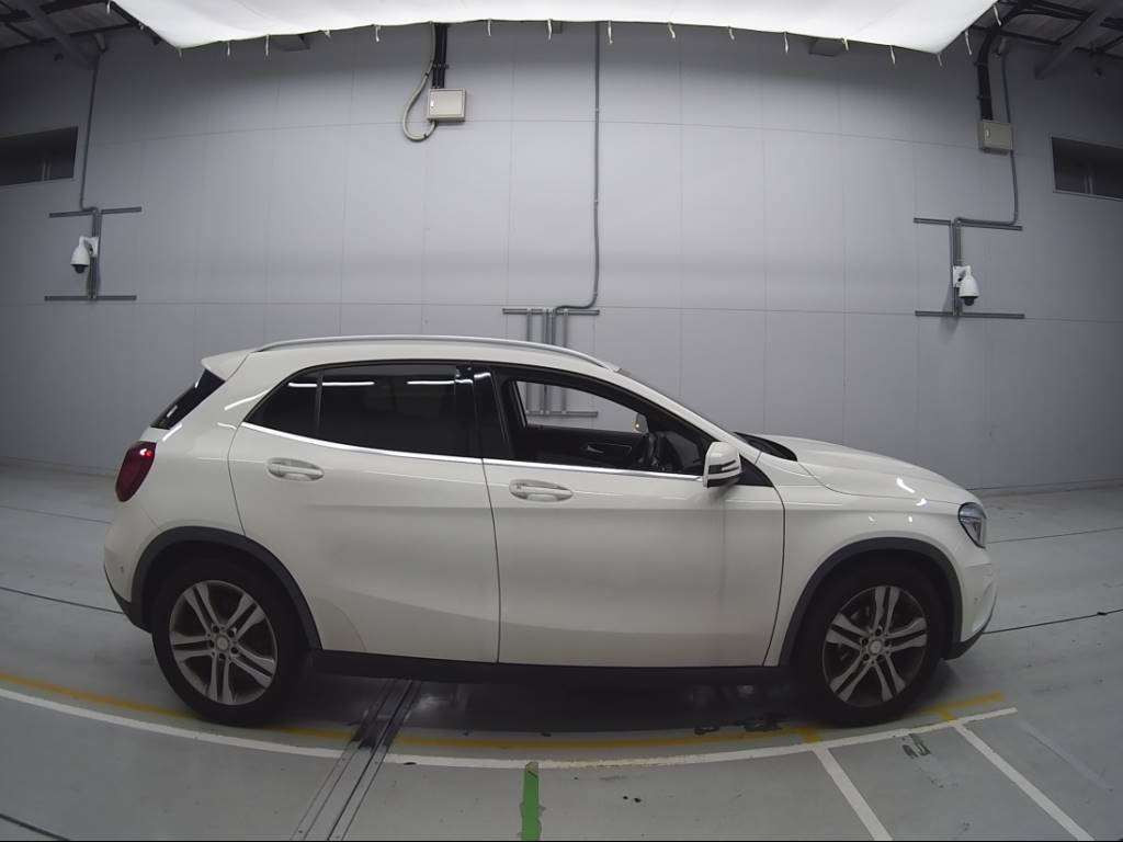 2015 Mercedes Benz GLA-Class 156942[2]