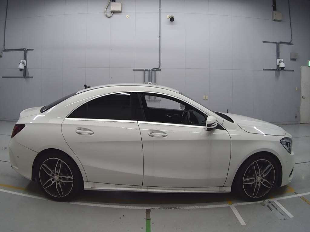 2016 Mercedes Benz CLA-Class 117342[2]