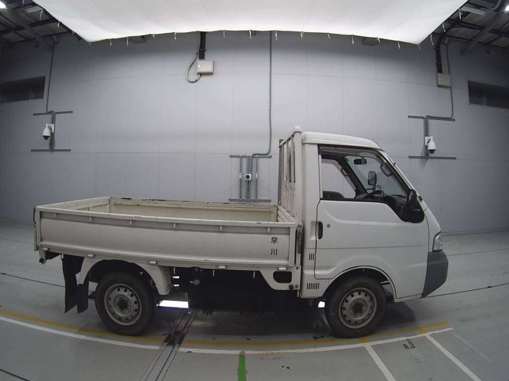 2001 Mazda Bongo Truck SK82T[2]