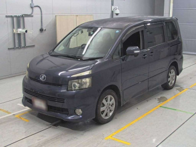 2007 Toyota Voxy