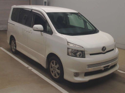 2009 Toyota Voxy