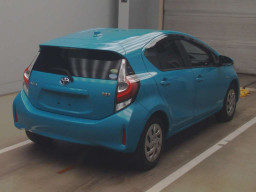 2017 Toyota Aqua