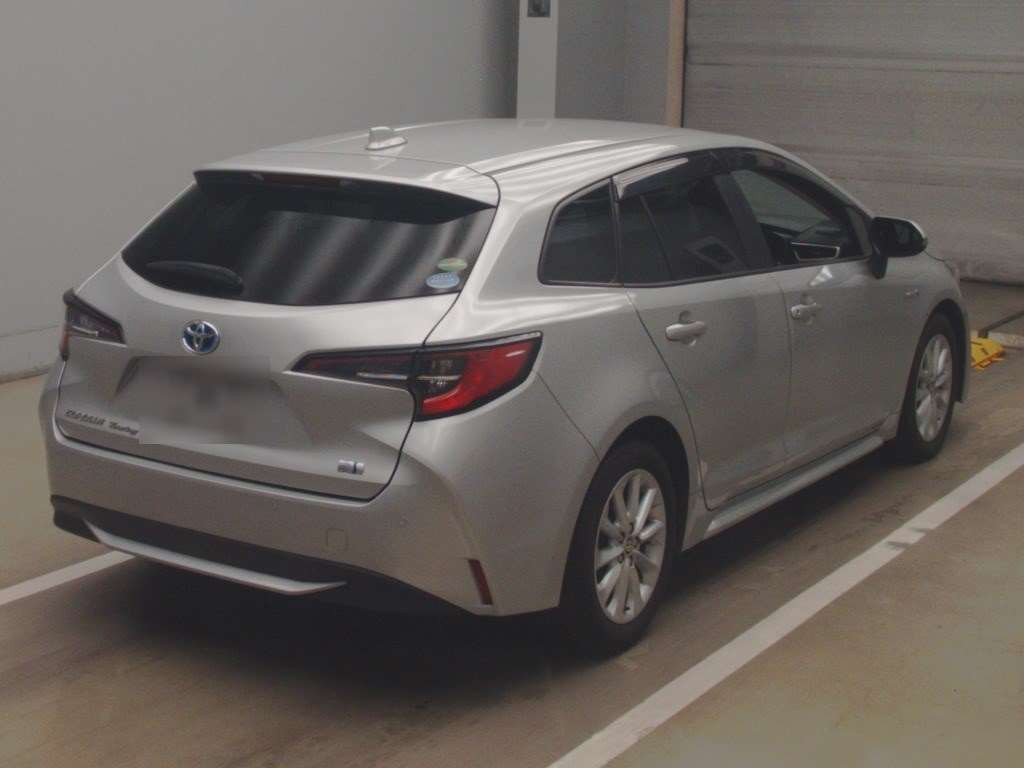 2020 Toyota Corolla Touring Wagon ZWE211W[1]