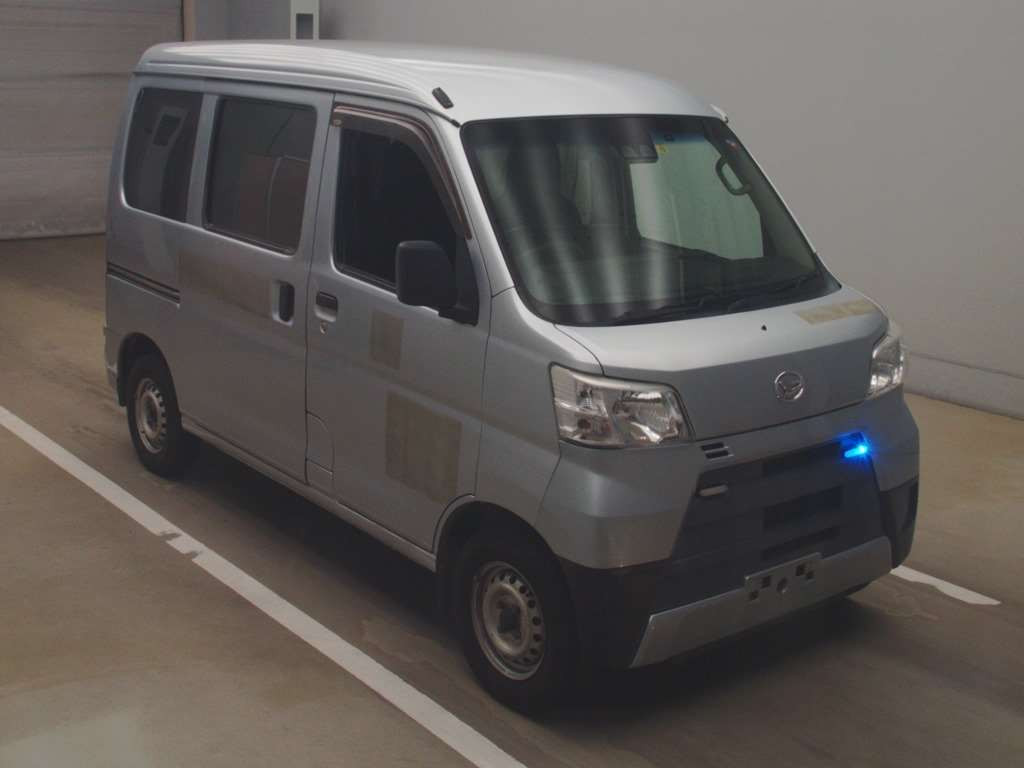 2018 Daihatsu Hijet Cargo S331V[2]