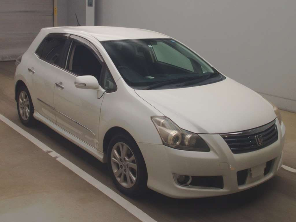 2011 Toyota Blade AZE156H[2]