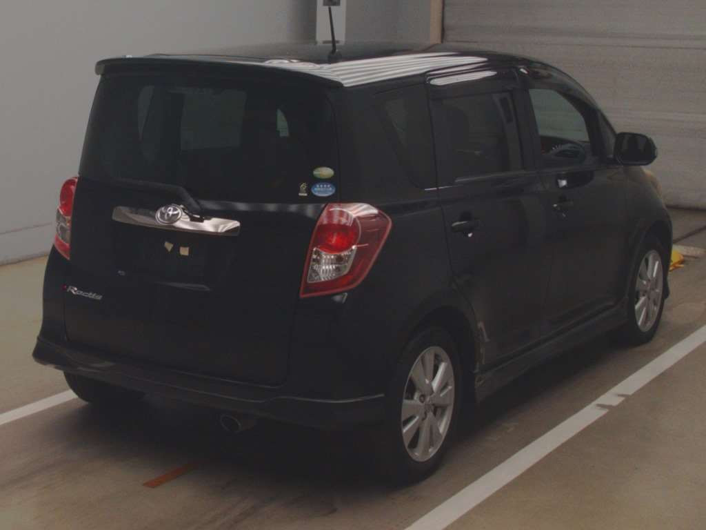 2010 Toyota Ractis NCP100[1]