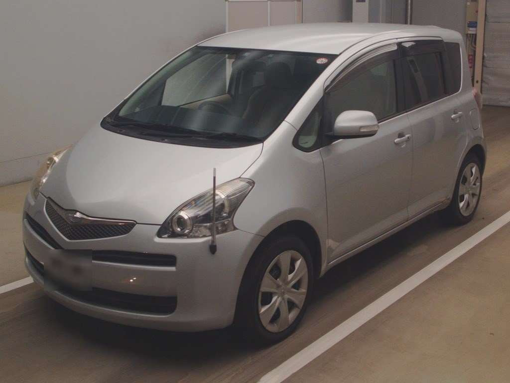 2008 Toyota Ractis SCP100[0]