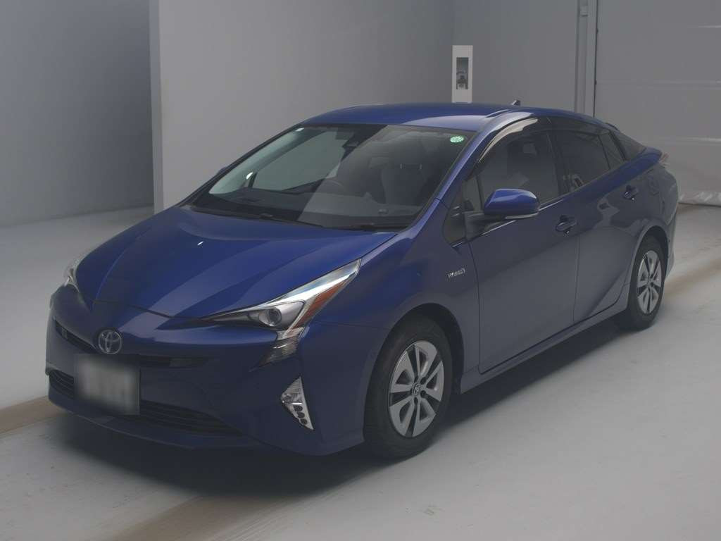 2017 Toyota Prius ZVW51[0]