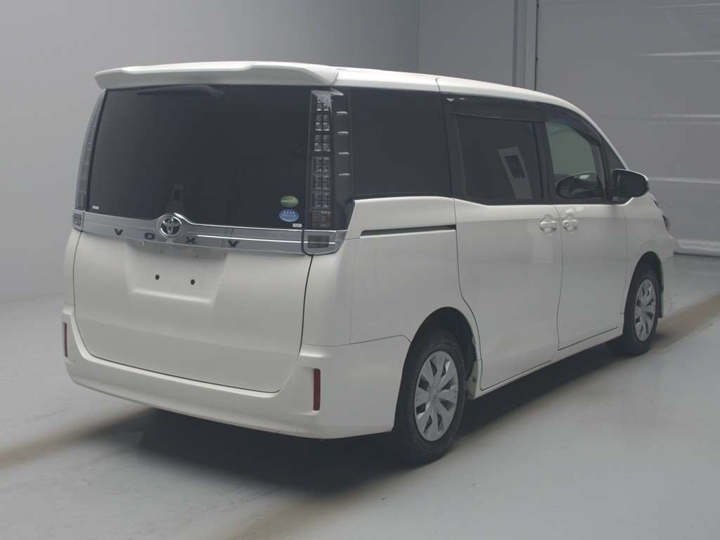 2016 Toyota Voxy ZRR80G[1]