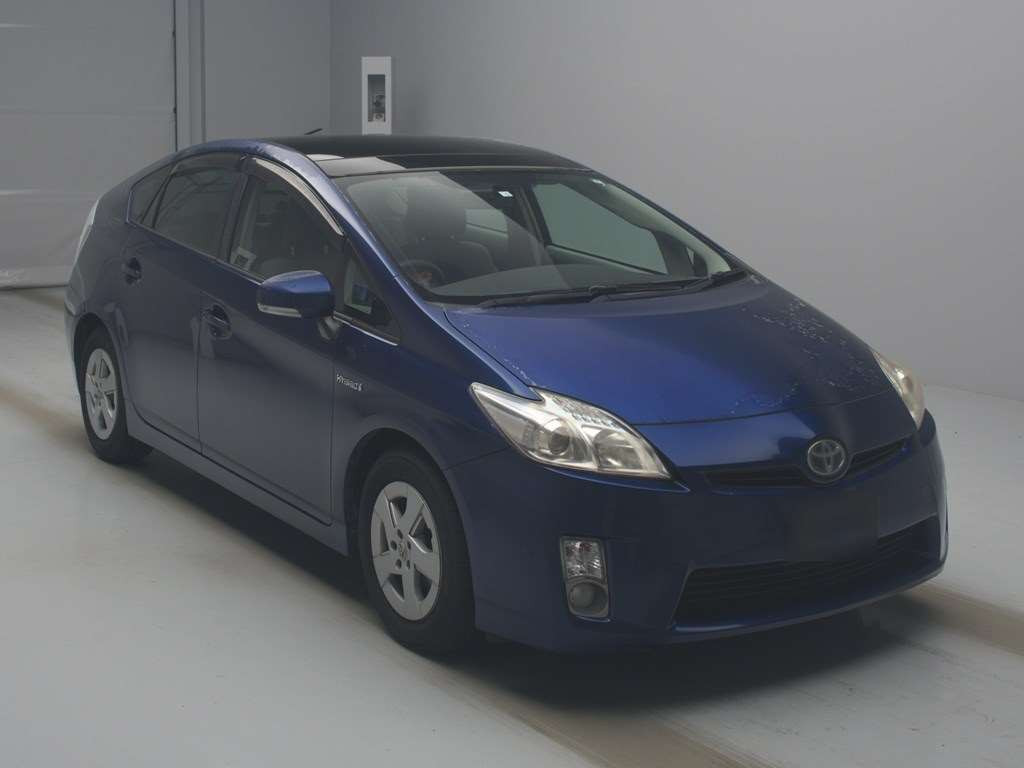 2010 Toyota Prius ZVW30[2]