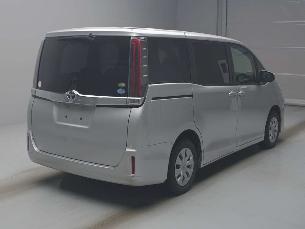 2017 Toyota Noah ZRR80G[1]