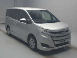 2017 Toyota Noah