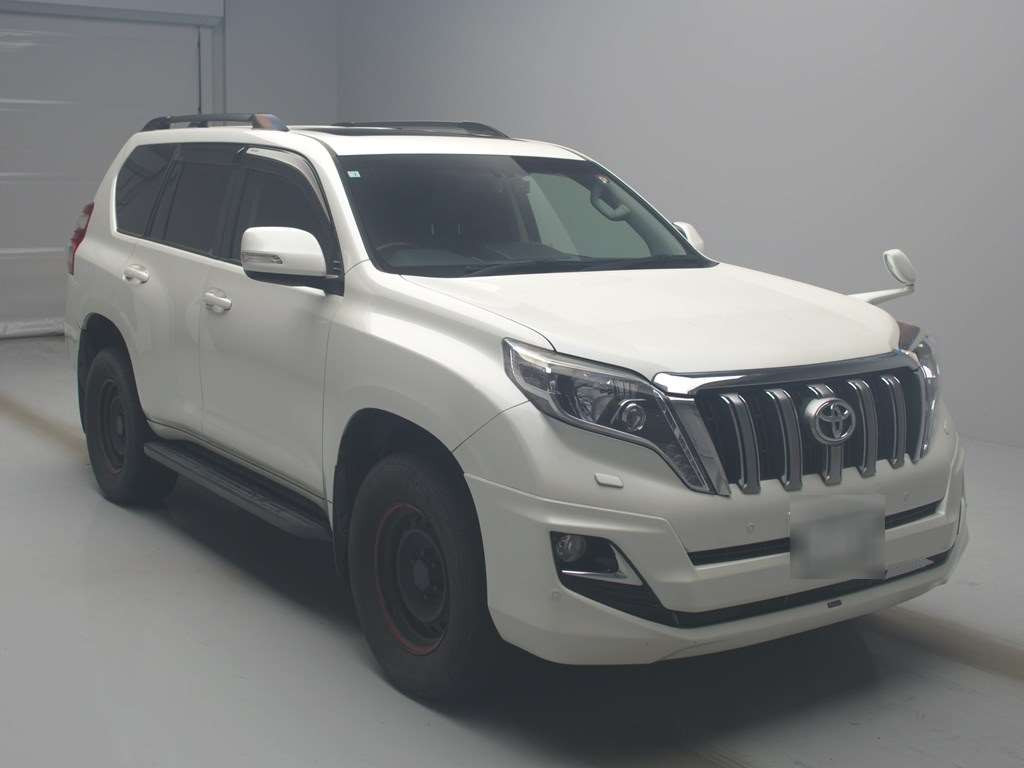 2016 Toyota Land Cruiser Prado GDJ150W[2]