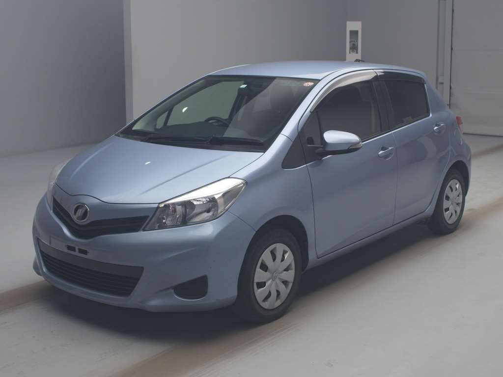 2014 Toyota Vitz NSP130[0]