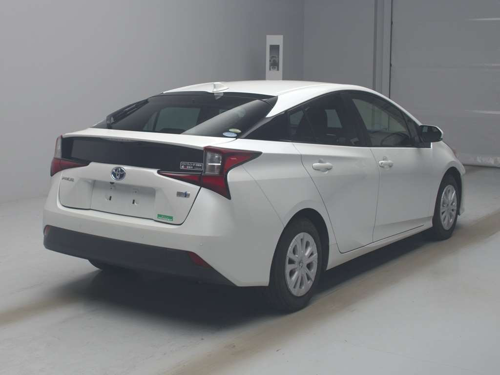 2020 Toyota Prius ZVW51[1]