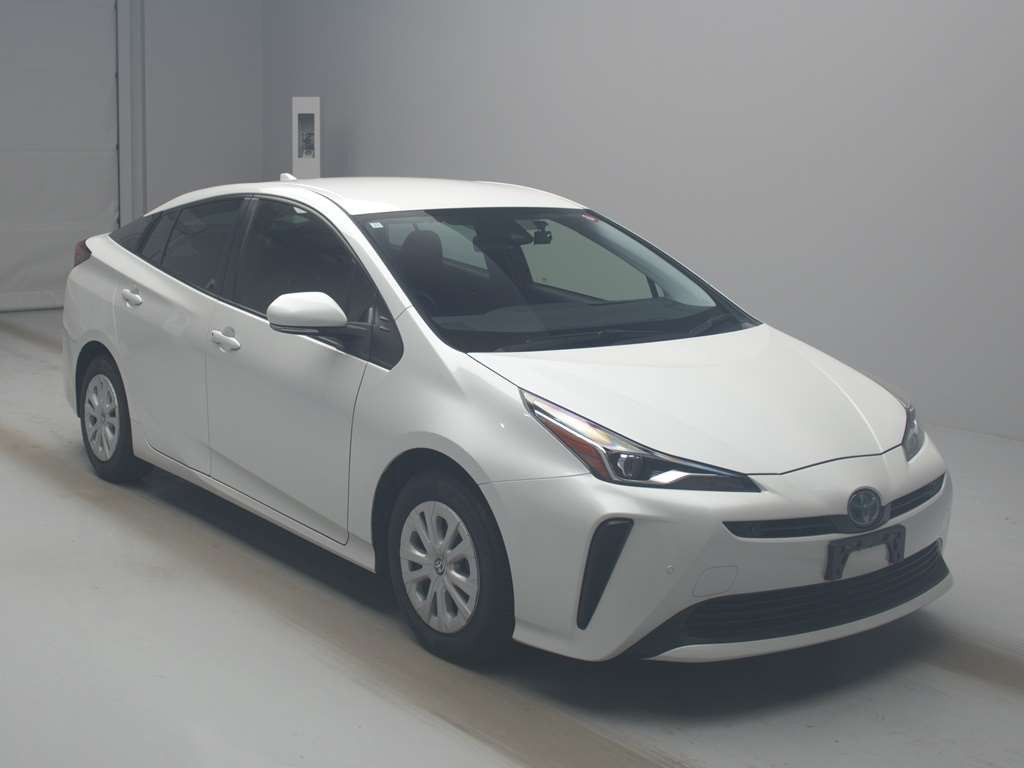 2020 Toyota Prius ZVW51[2]