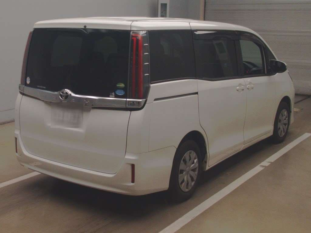 2017 Toyota Noah ZRR80G[1]