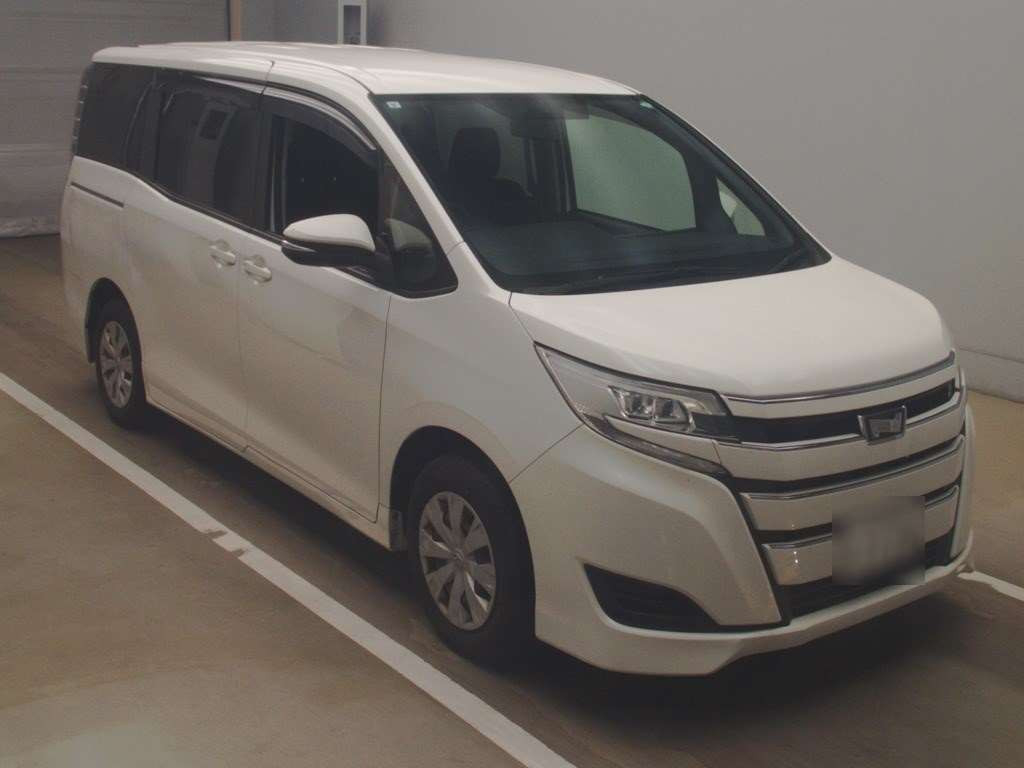 2017 Toyota Noah ZRR80G[2]