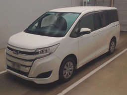 2019 Toyota Noah