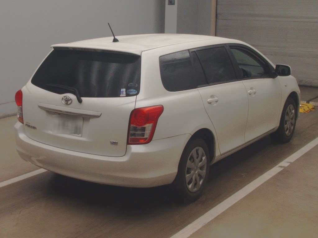 2010 Toyota Corolla Fielder NZE141G[1]