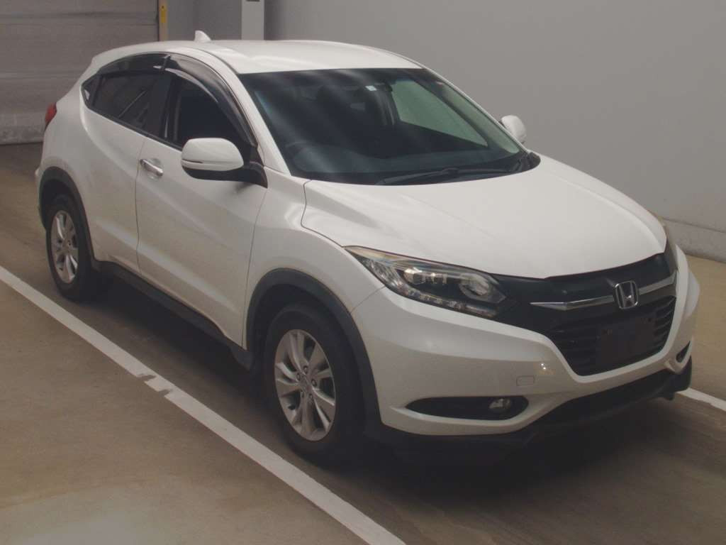 2014 Honda VEZEL RU1[2]