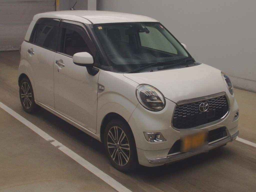 2016 Toyota Pixis Joy LA250A[2]